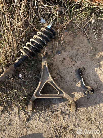 Амортизатор передний левый Крайслер 300 Магнум 3.5