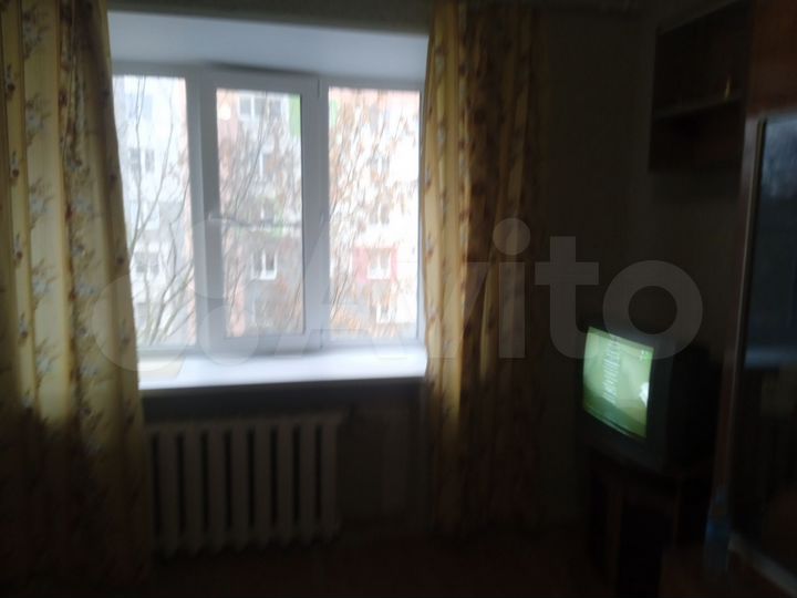 Комната 13 м² в > 9-к., 4/5 эт.