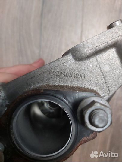 Помпа Mitsubishi Outlander III GF3W 2.4 2015