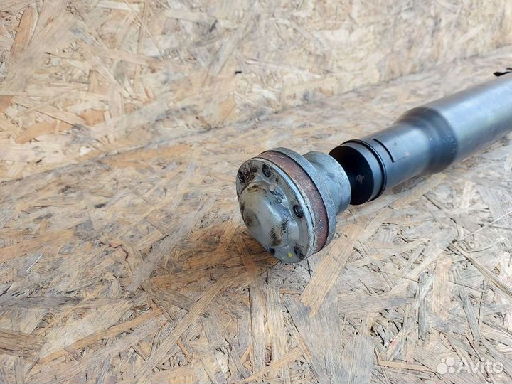 Карданный вал Mercedes W251