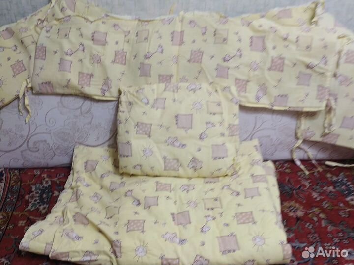 Комплект в детскую кроватку