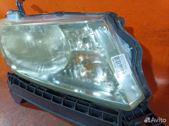 Фара Honda Freed spike GP3 (Правое)