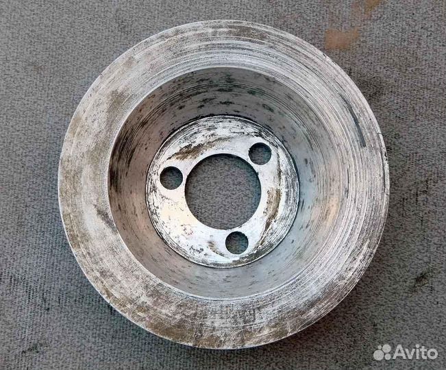 Шкив помпы Audi 80 B4