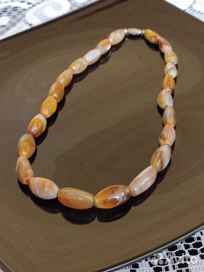 Бусы из натуральных камней