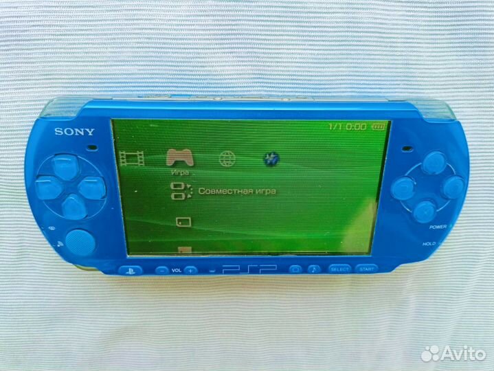 Sony PSP 3008 прошитая с играми