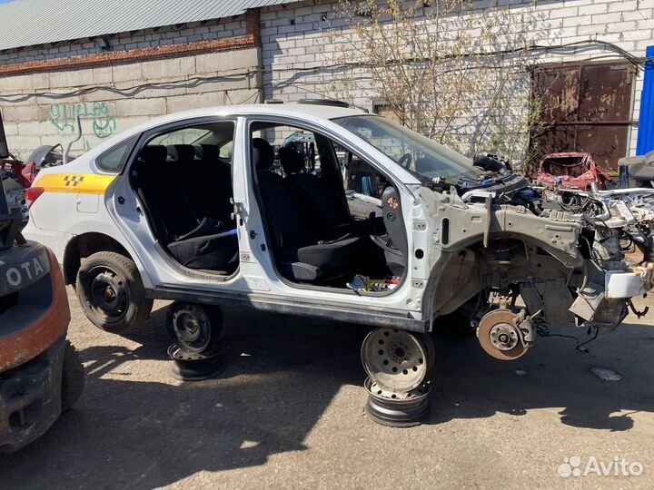 Nissan Almera G15 по запчастям