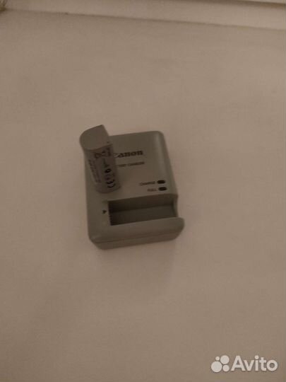 Зарядное устройство с аккумулятором