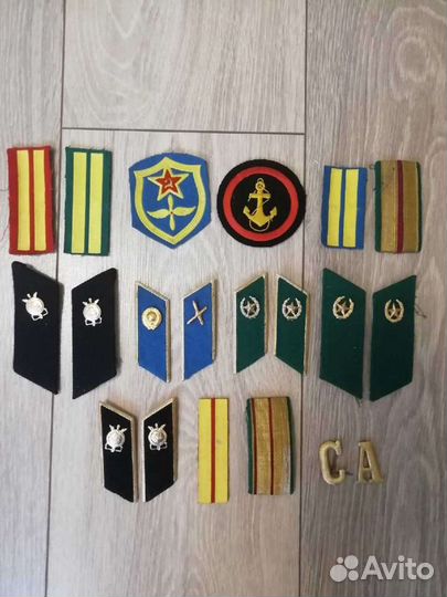 Погоны, шевроны