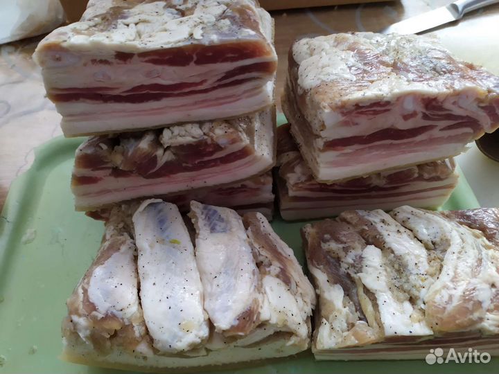 Масло сливочное и мясные домашние продукты