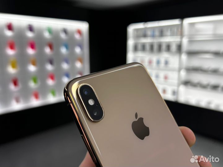 iPhone Xs 64GB Gold