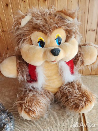 Плюшевый медведь