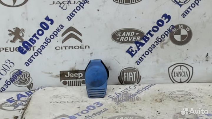 Крышка бачка омывателя Volkswagen Passat B5 2000-2