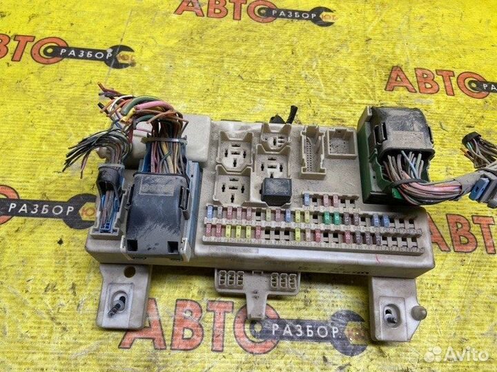 Блок предохранителей Mazda Mazda3 BK Z6 2003