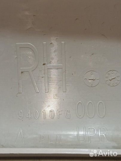 Обшивка стойки кузова передняя правая Subaru