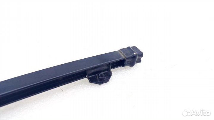 Направляющая стекла двери задняя правая Kia