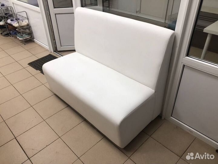 Диван белый бу