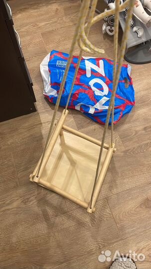 Детская качель подвесная