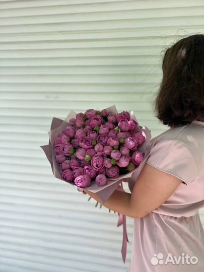 Моно-букет из пионовидной розы