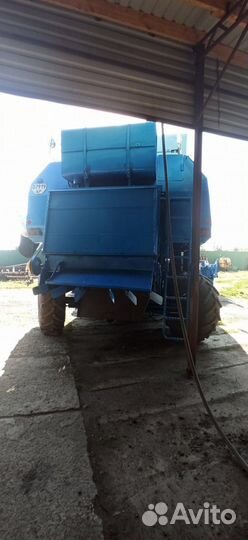 Комбайн Херсонец КЗС-9-1 