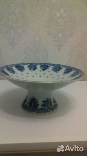 Поднос и вазы