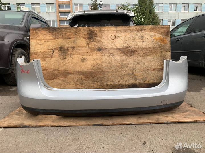 Задний бампер Фольксваген Пассат B6 универсал