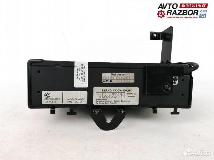 Ченджер компакт дисков VW Touareg 2009