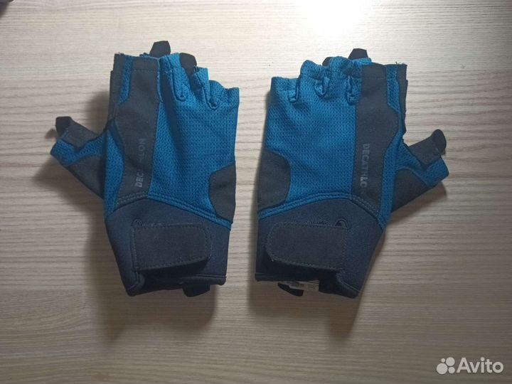 Перчатки для езды на велосипеде