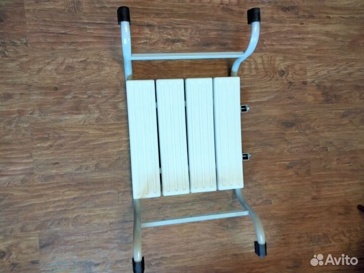 Сиденье для ванны