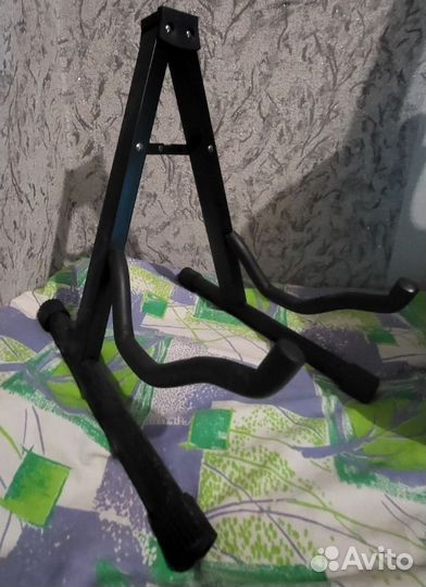 Акустическая гитара