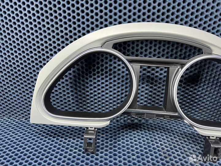 Накладка панели приборов Audi Q7 до 2015г