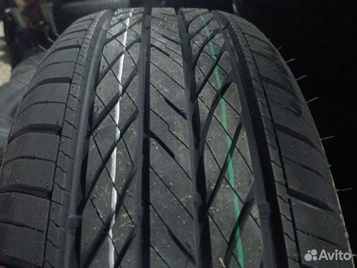 Tracmax X-Privilo H/T 225/60 R17