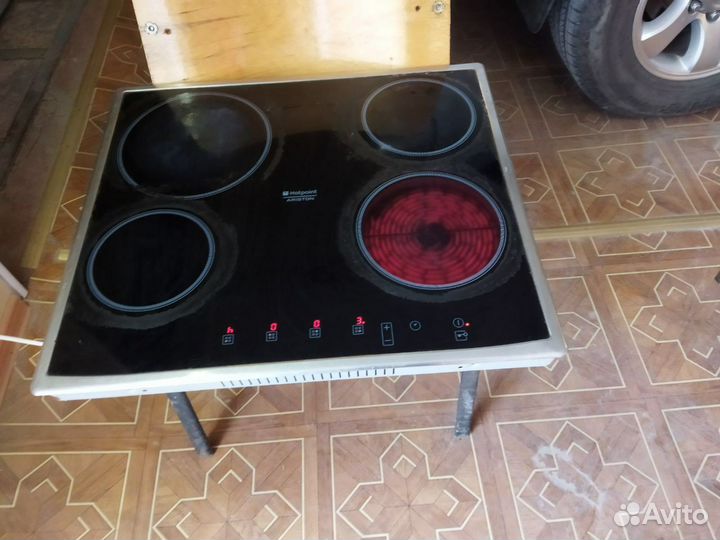 Варочная панель электрическая Аристон 4 конфорки