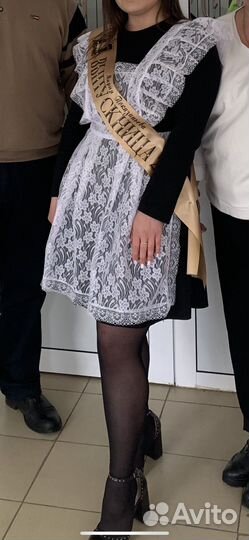 Белый школьный фартук