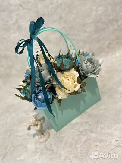 Цвети с конфетами