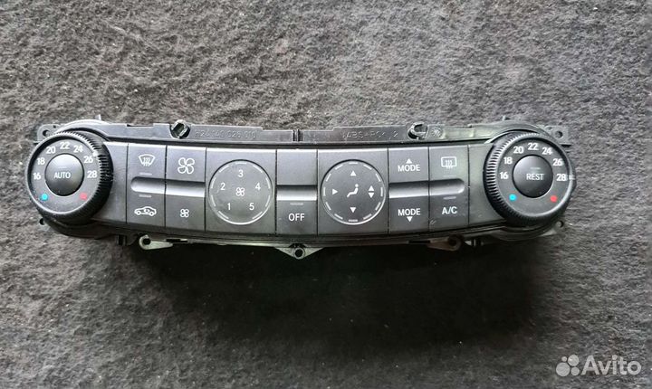 Блок управления климатом Mercedes W211
