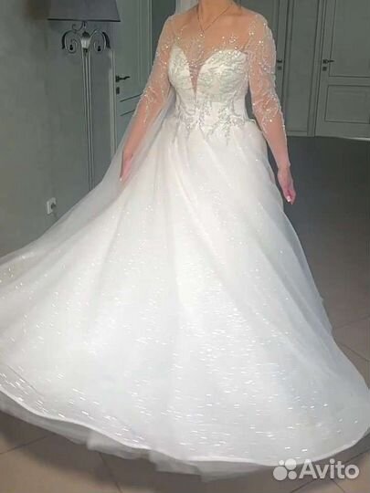 Свадебное платье