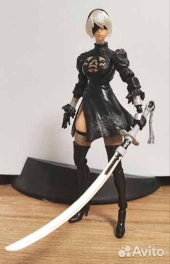 Фигурка 2B из игры Nier automato