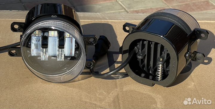 Противотуманные фары LED Toyota 5 линз желто/белый