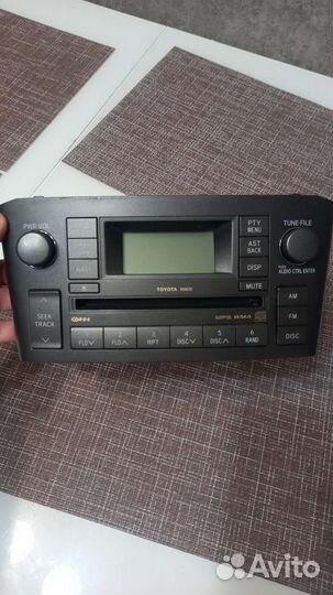 Магнитола toyota avensis 2