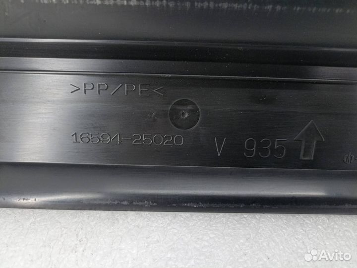 Дефлектор радиатора Toyota RAV4 5 (XA50) 2021