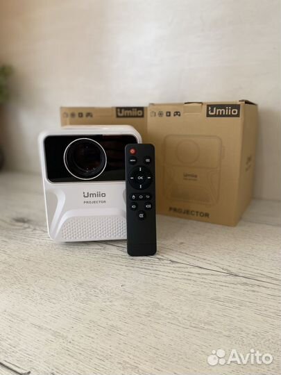 Проектор umiio