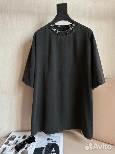 Футболка balenciaga