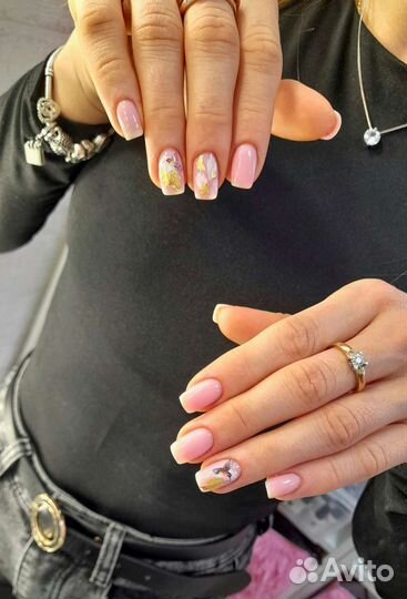 Маникюр, педикюр, смарт-педикюр