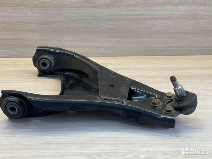 Рычаг подвески передний левый Renault Duster