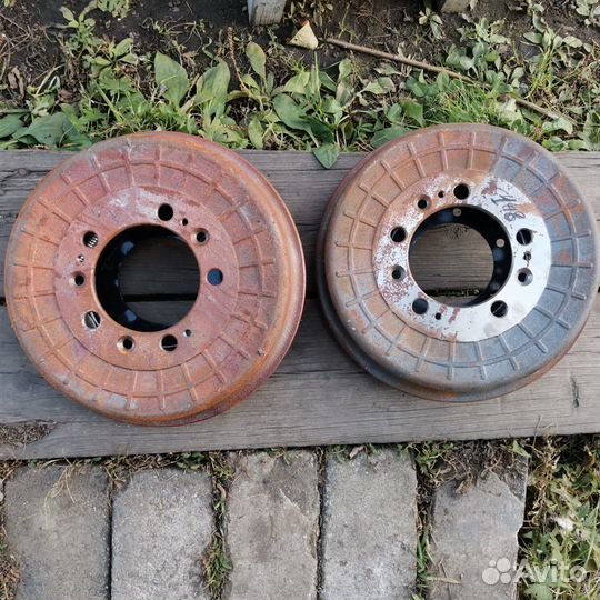 Передние опорные диски в сборе с б-ми УАЗ 469