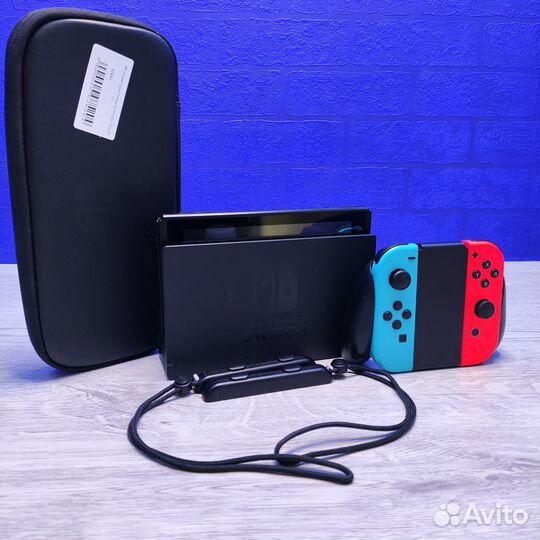 Портативная игровая приставка Nintendo Switch v1