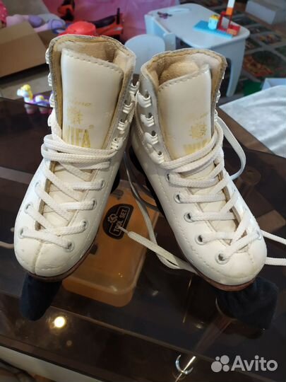 Коньки фигурные детские 24 размер wifa