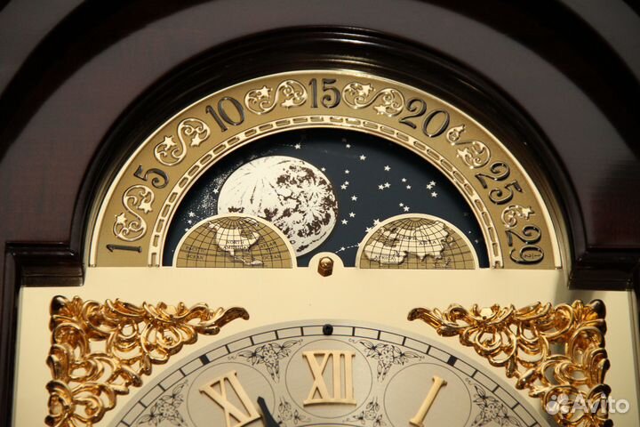 Напольные часы с боем