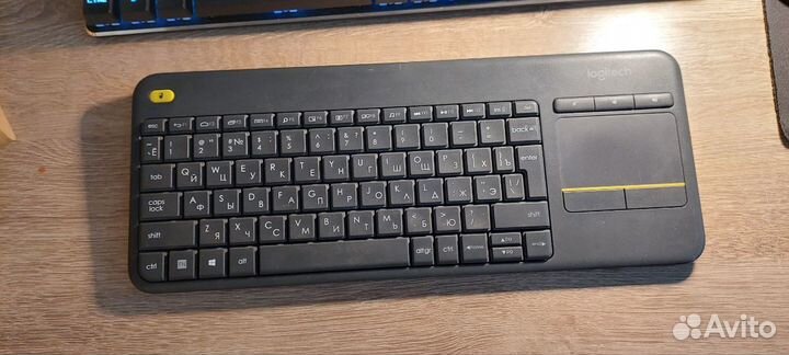 Беспроводная клавиатура Logitech K400 plus