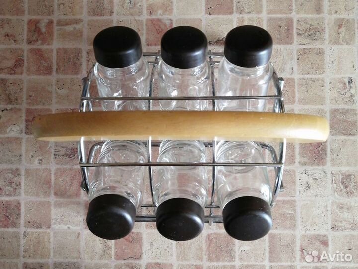 Набор стеклянных баночек для специй на подставке